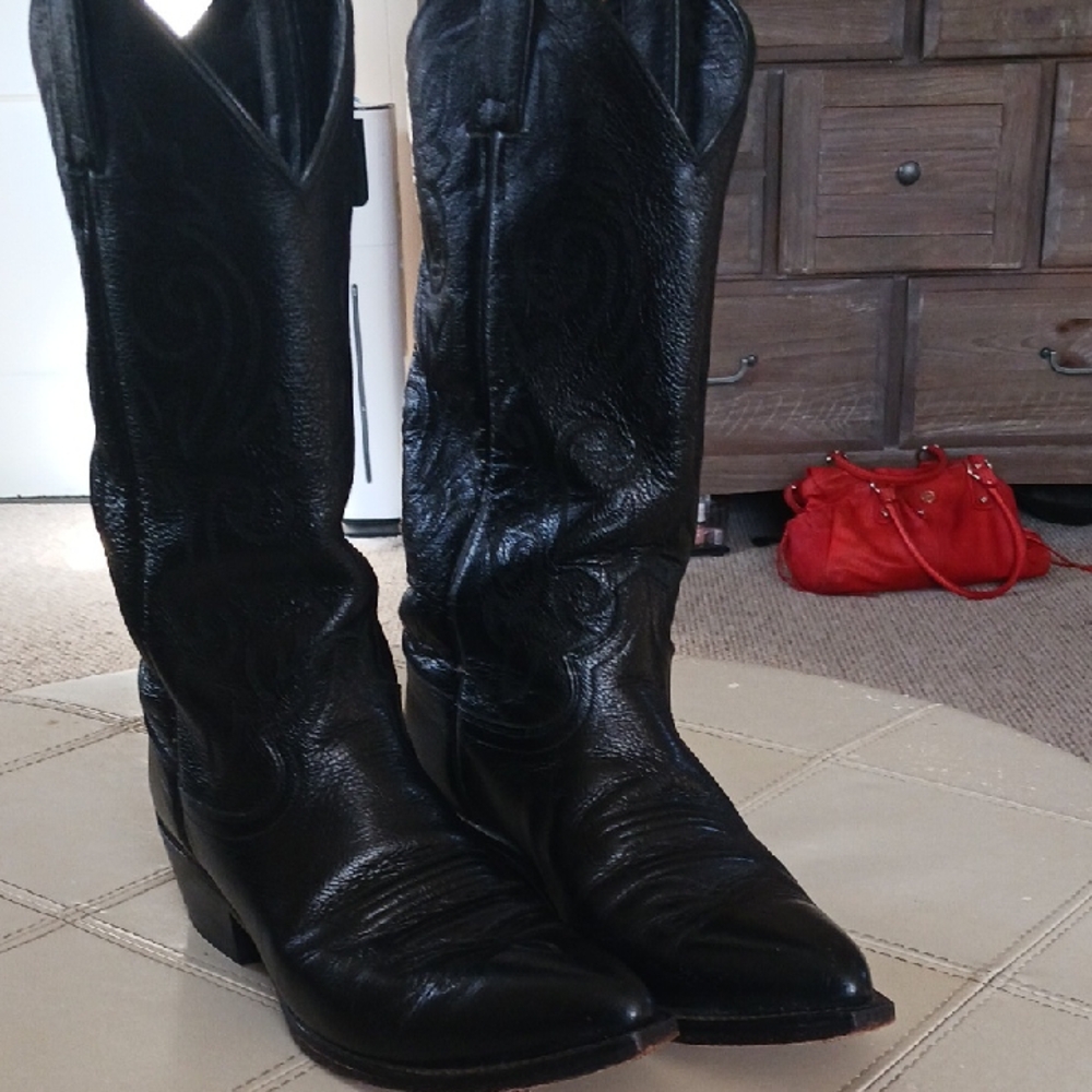 Justin Boots Black Heeled Leather Boots